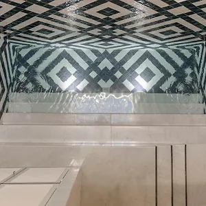 Aurora Terrace Apartment